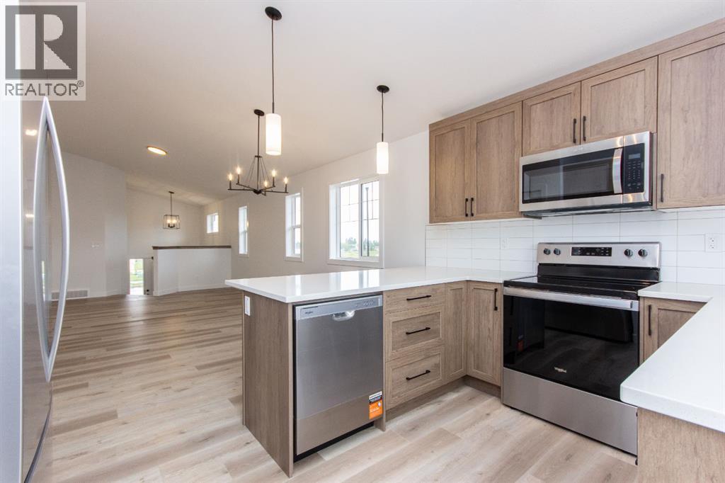 5 Beacon Hill Drive, Sylvan Lake, Alberta  T4S 0S9 - Photo 16 - A2337089
