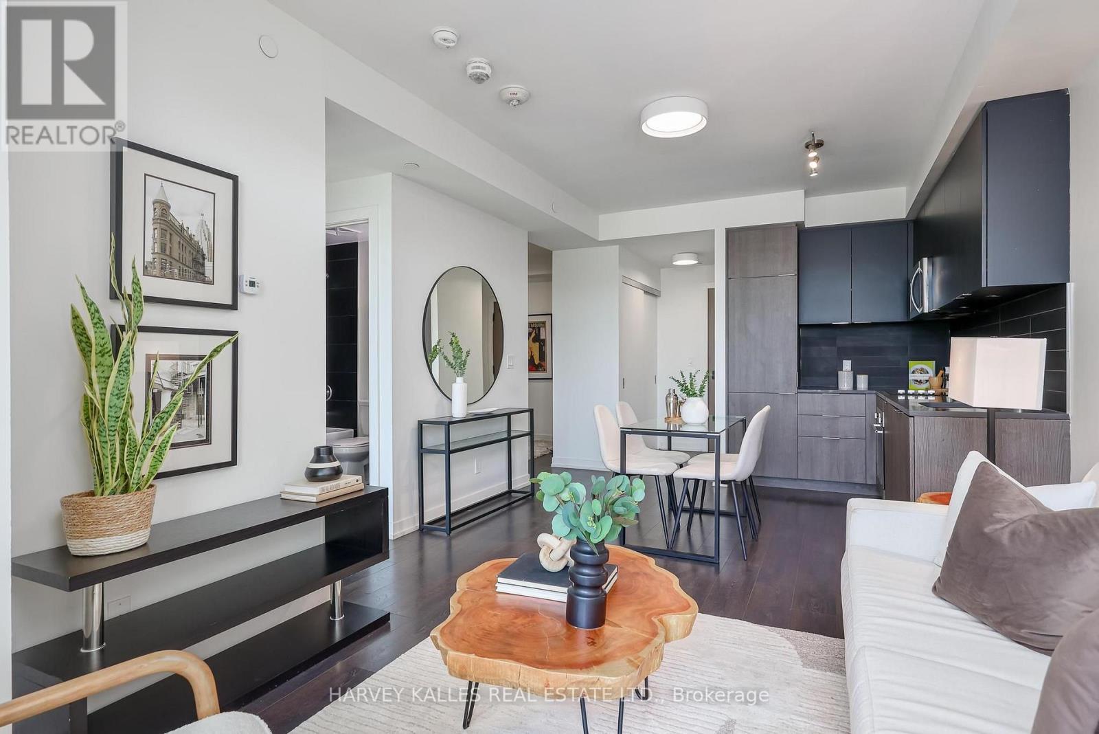 410 - 223 St Clair Avenue W, Toronto, Ontario  M4V 0A5 - Photo 12 - C13671046