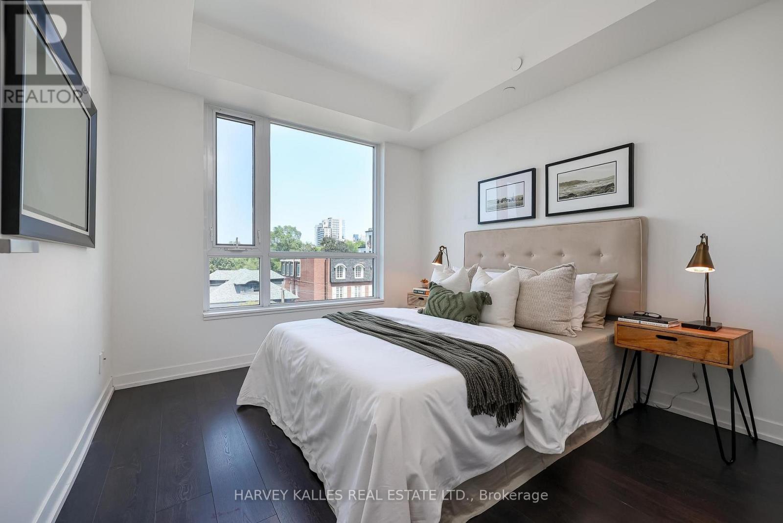 410 - 223 St Clair Avenue W, Toronto, Ontario  M4V 0A5 - Photo 19 - C13671046