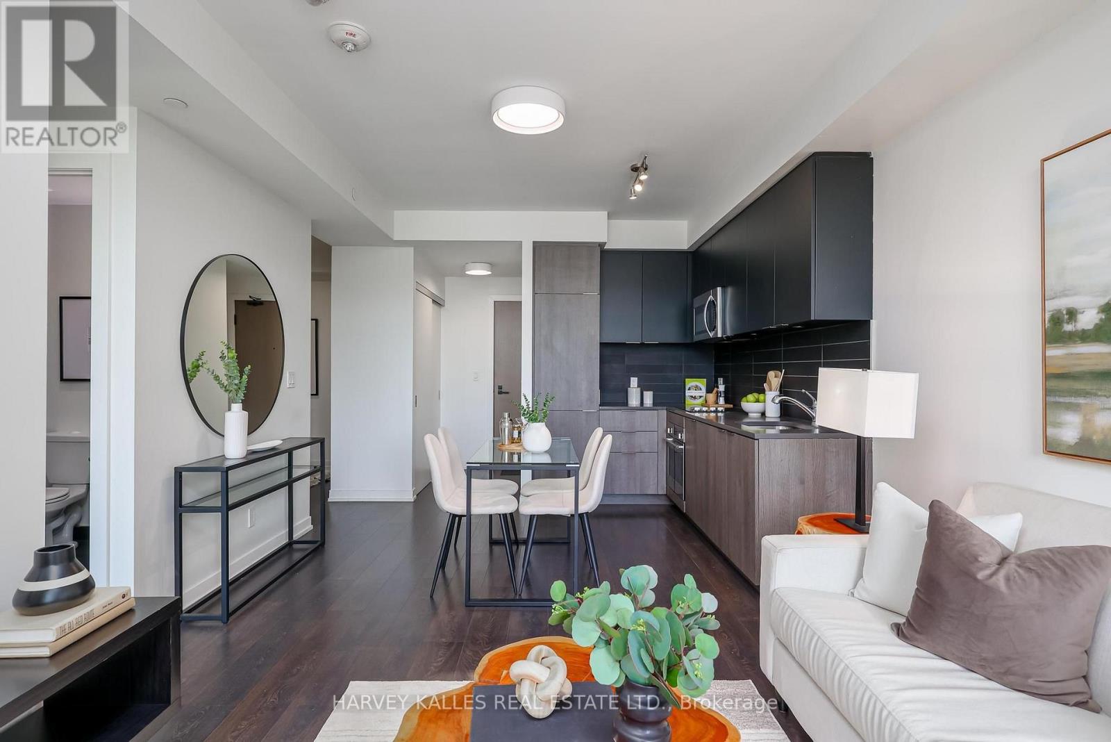 410 - 223 St Clair Avenue W, Toronto, Ontario  M4V 0A5 - Photo 16 - C13671046