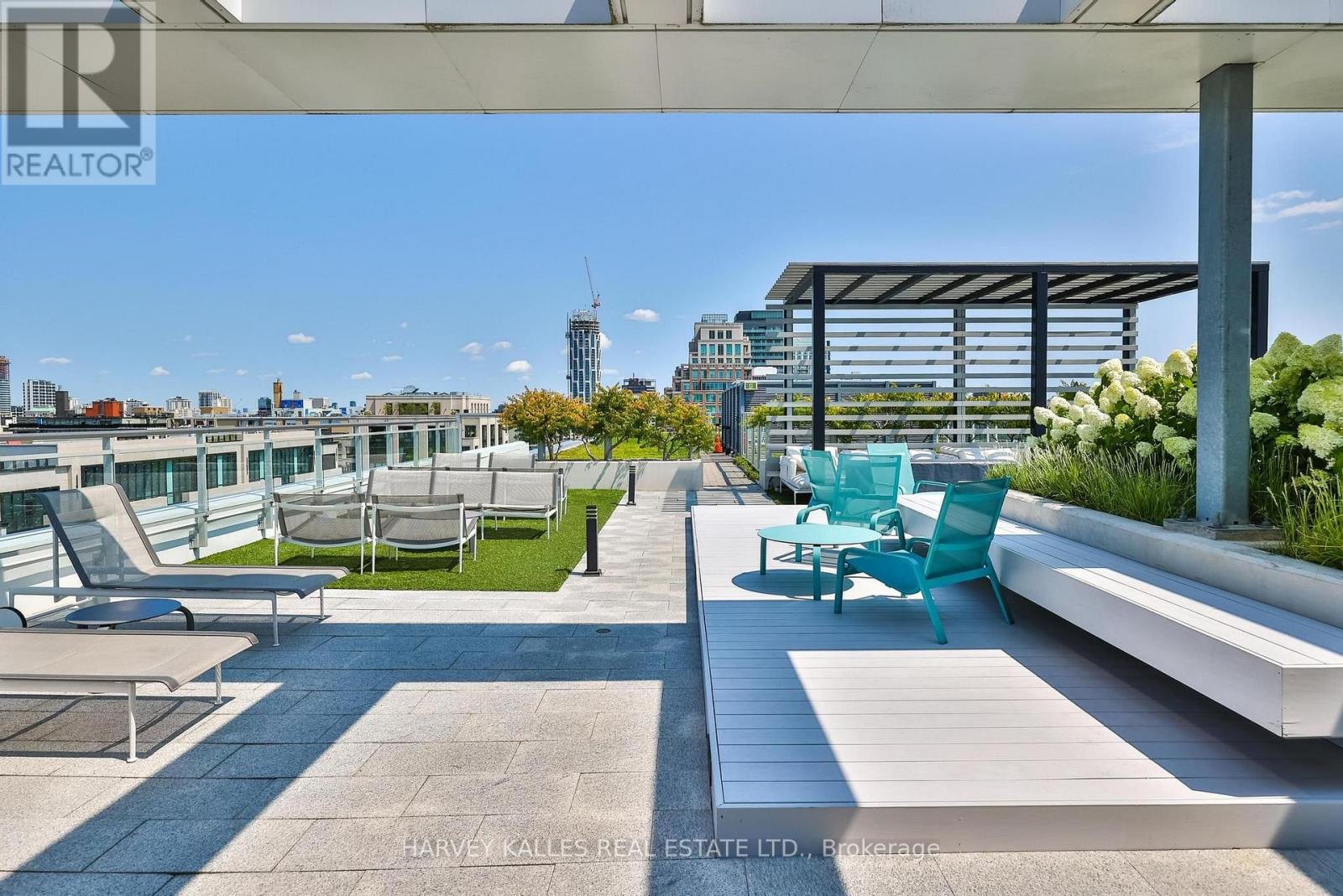 410 - 223 St Clair Avenue W, Toronto, Ontario  M4V 0A5 - Photo 33 - C13671046