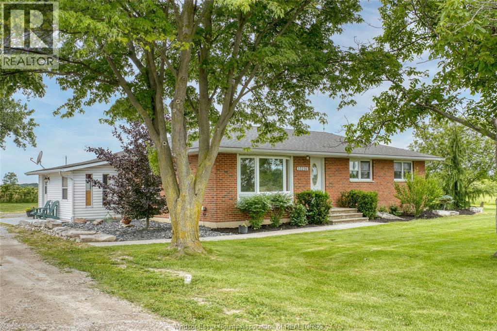 10236 County Rd 11, Amherstburg, Ontario  N0R 1J0 - Photo 2 - 26019772