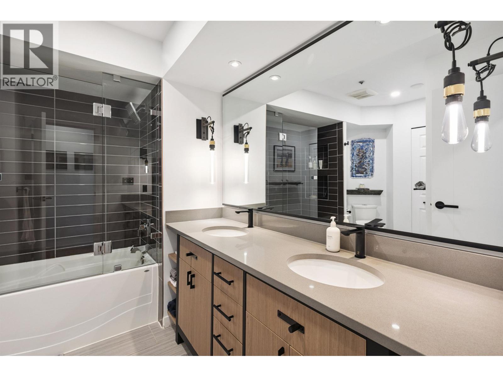 105 953 W 8th Avenue, Vancouver, British Columbia  V5Z 1E4 - Photo 17 - R3155479