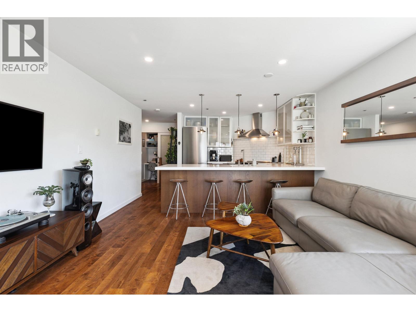 105 953 W 8th Avenue, Vancouver, British Columbia  V5Z 1E4 - Photo 3 - R3155479