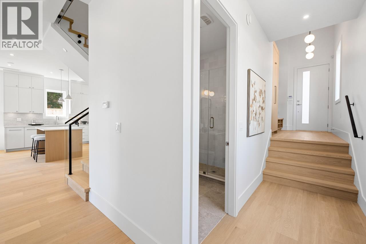 B 4258 Sophia Street, Vancouver, British Columbia  V5V 3V7 - Photo 6 - R3155492