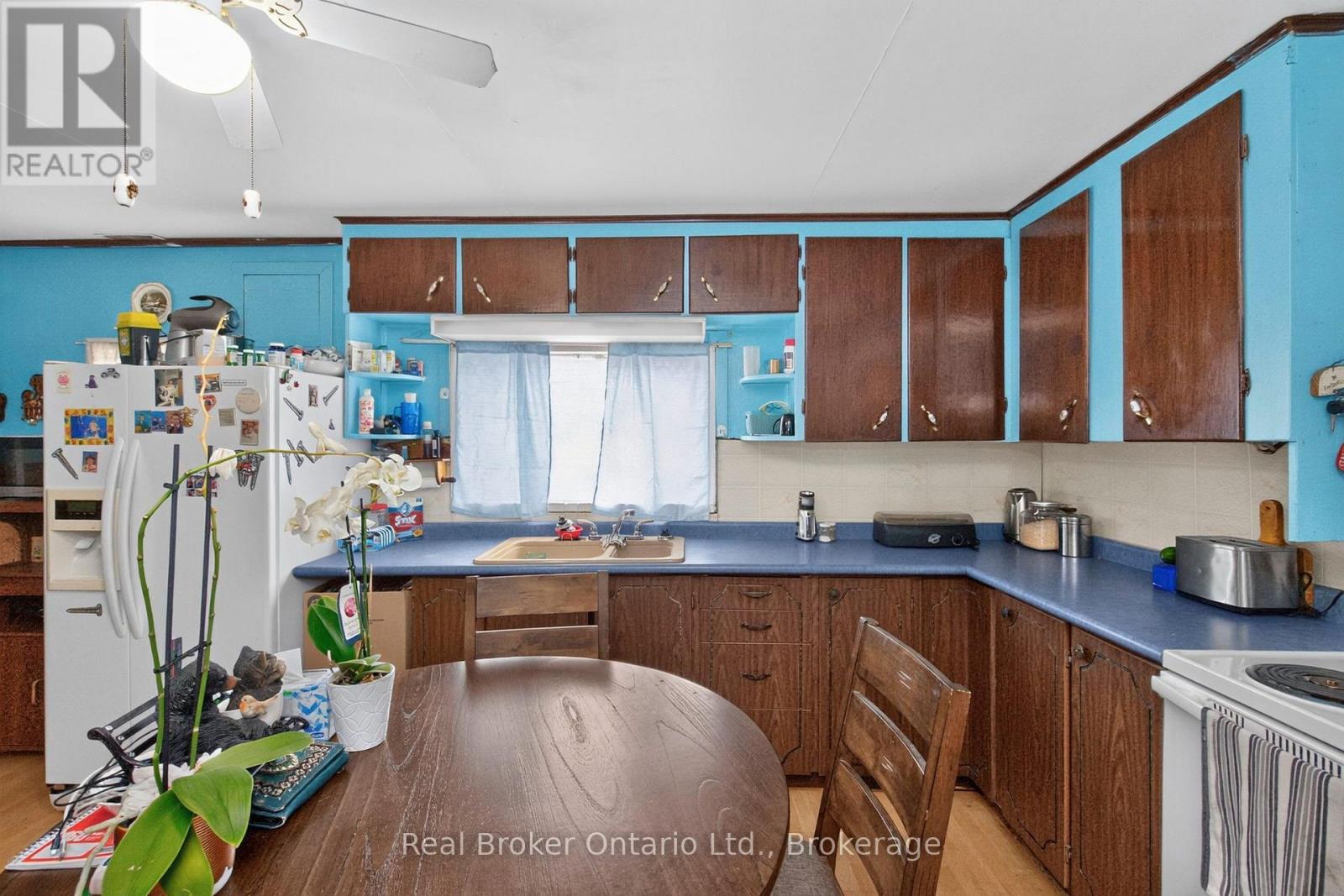 137 Fourth Street, Midland, Ontario L4R 3S9 - Photo 4 - S13672094