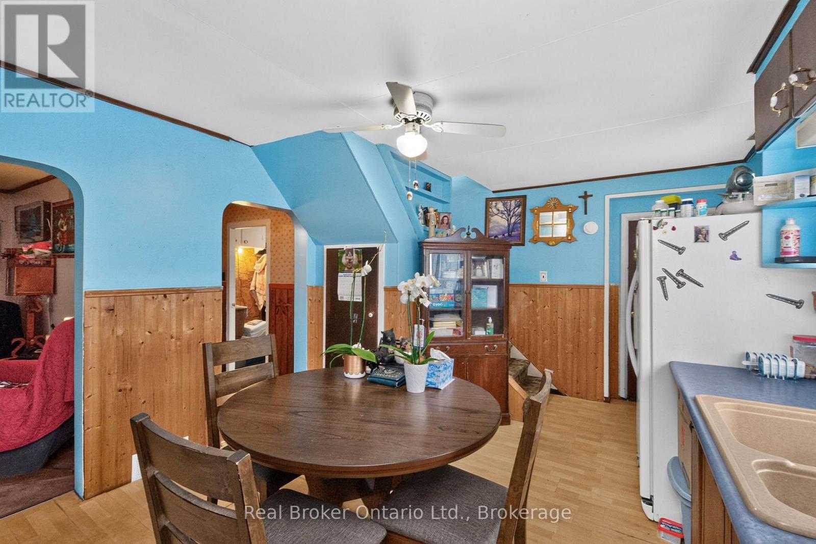 137 Fourth Street, Midland, Ontario L4R 3S9 - Photo 5 - S13672094