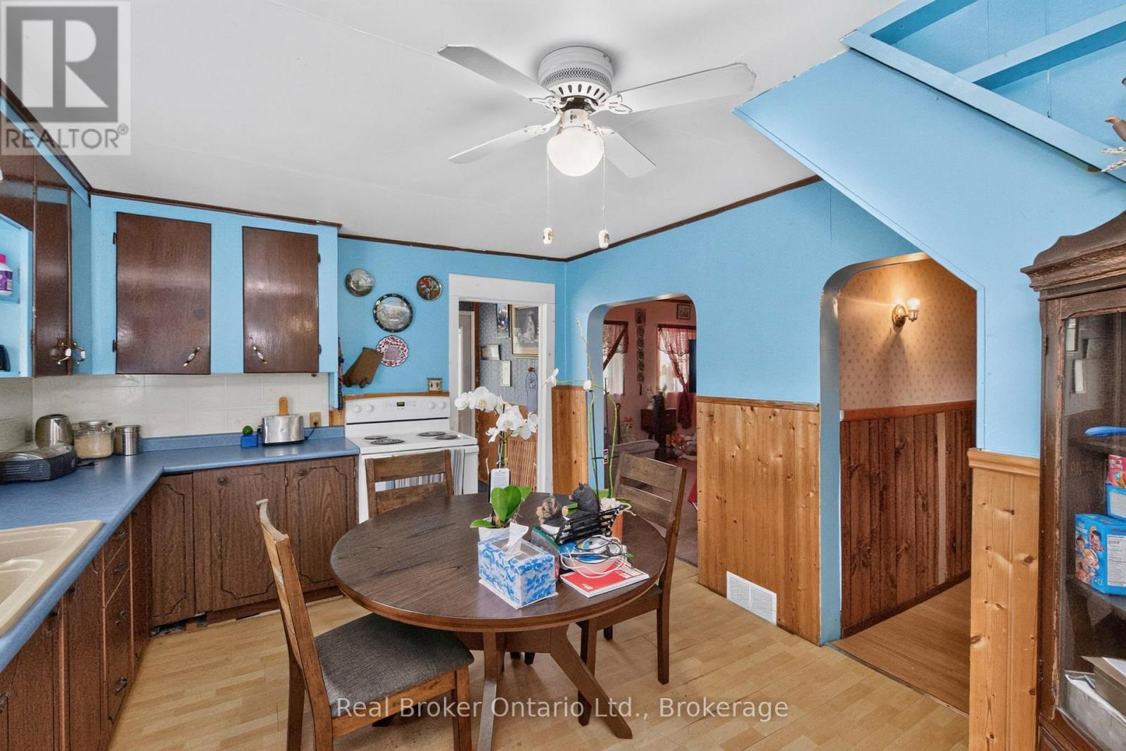 137 Fourth Street, Midland, Ontario L4R 3S9 - Photo 6 - S13672094