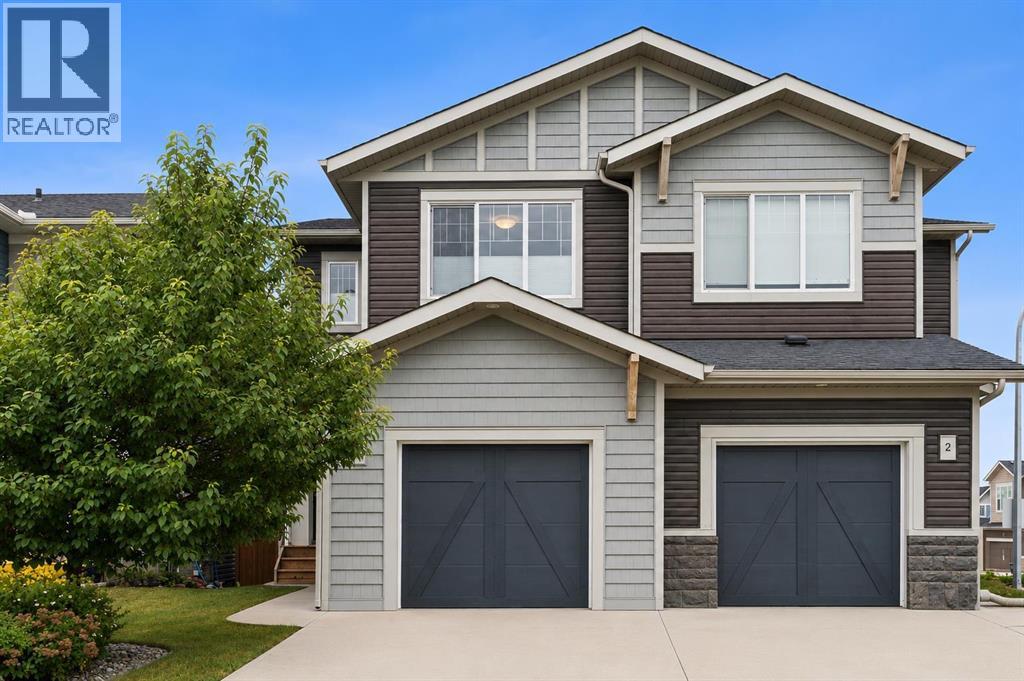 4 Emberside Place, Cochrane, Alberta