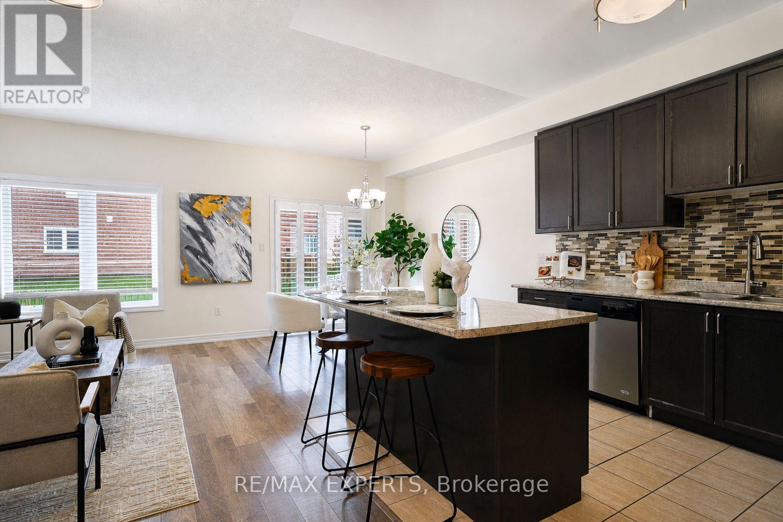 136 Matthewson Avenue, Bradford West Gwillimbury, Ontario  L3Z 2A5 - Photo 11 - N13670194