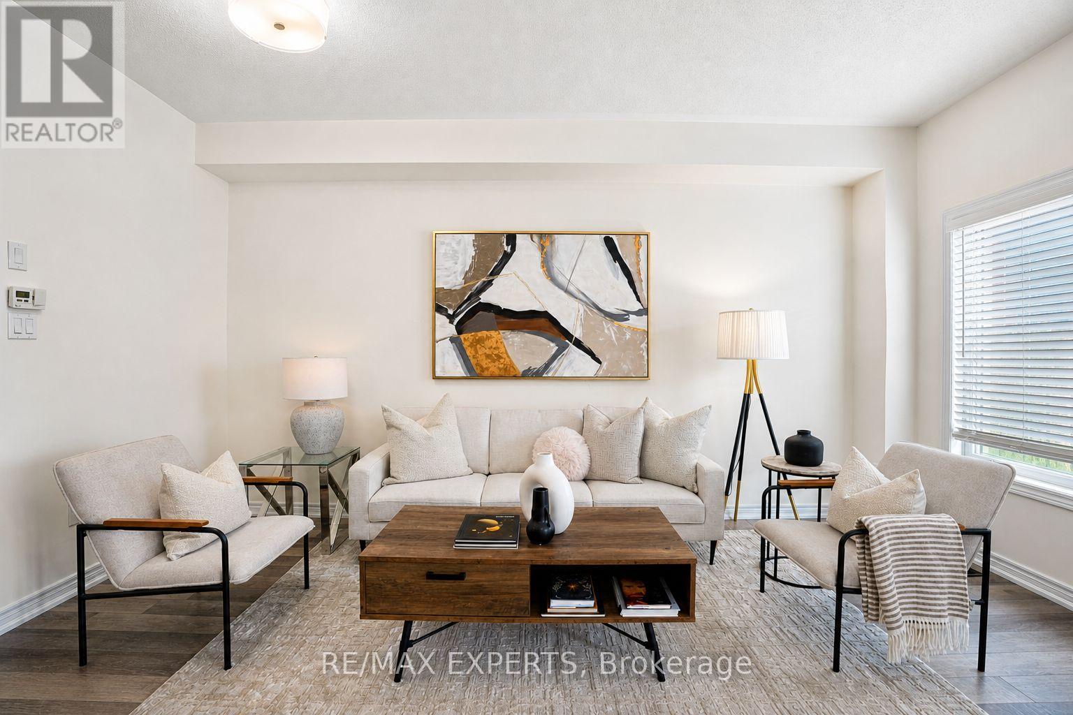 136 Matthewson Avenue, Bradford West Gwillimbury, Ontario  L3Z 2A5 - Photo 5 - N13670194