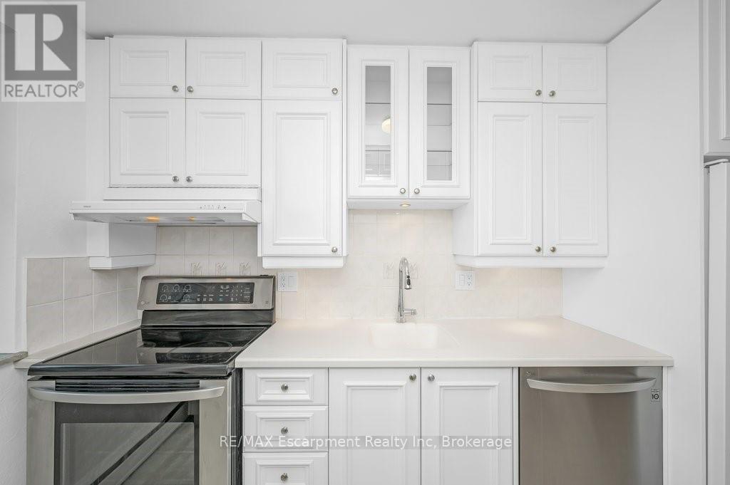 201 - 9 Grant Boulevard, Hamilton, Ontario L9H 4L5 - Photo 12 - X13672070