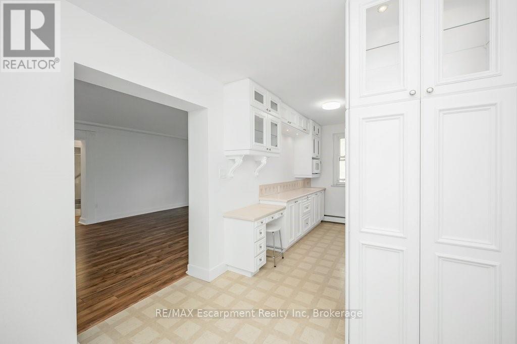 201 - 9 Grant Boulevard, Hamilton, Ontario L9H 4L5 - Photo 14 - X13672070