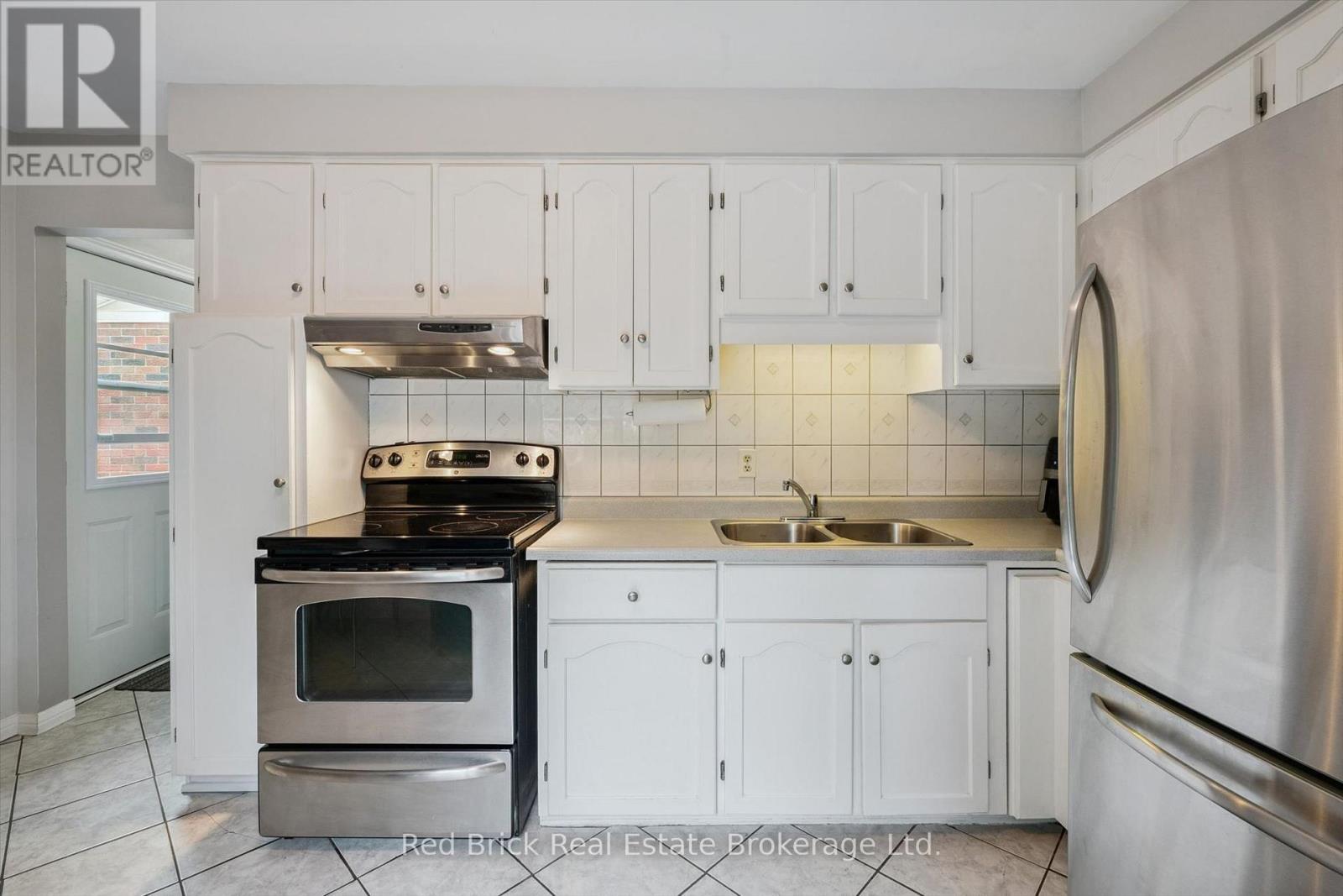 2 Woodborough Road, Guelph, Ontario  N1G 3K5 - Photo 14 - X13672150