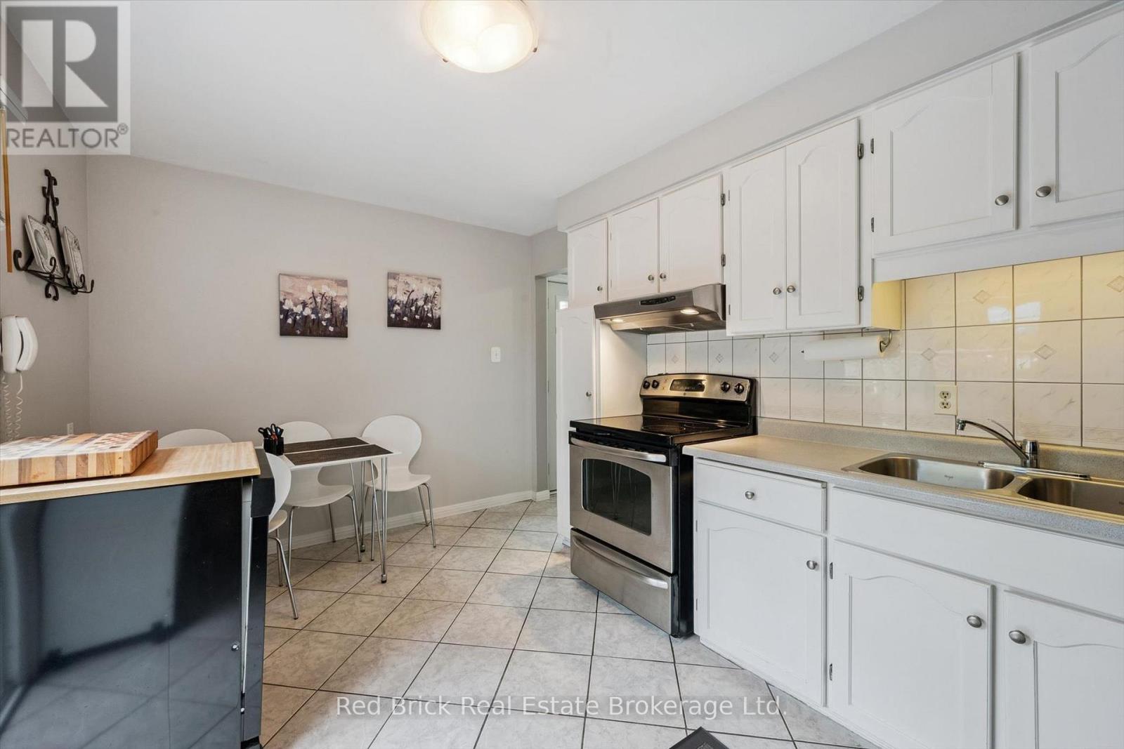 2 Woodborough Road, Guelph, Ontario  N1G 3K5 - Photo 15 - X13672150