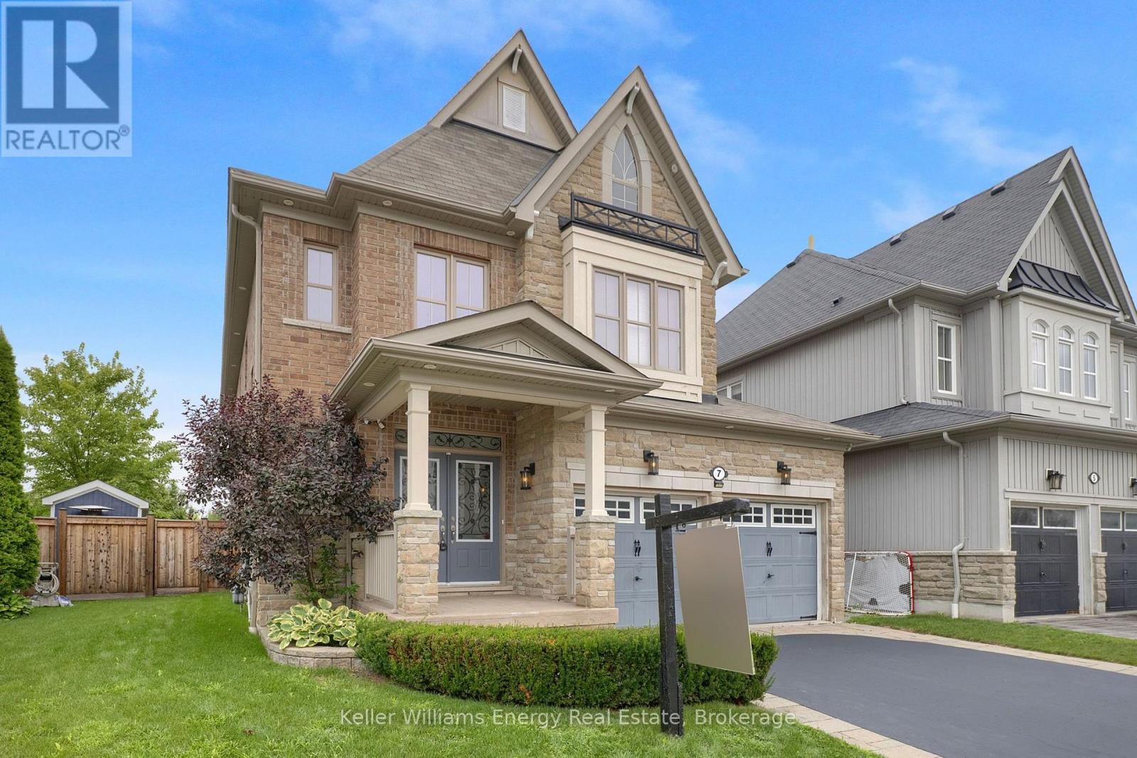 7 Jarrow Crescent, Whitby, Ontario  L1M 0G9 - Photo 2 - E13672086