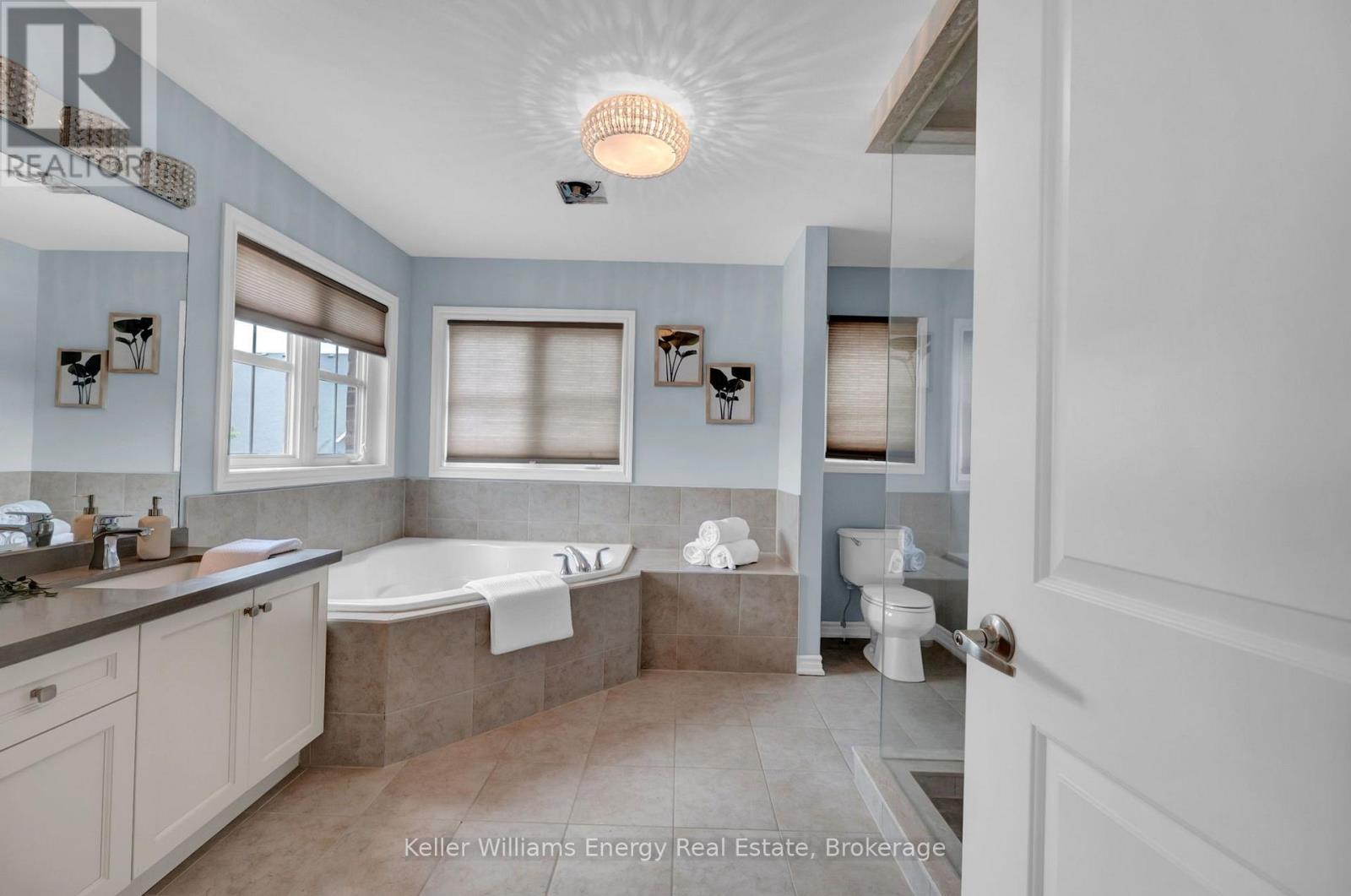 7 Jarrow Crescent, Whitby, Ontario  L1M 0G9 - Photo 28 - E13672086