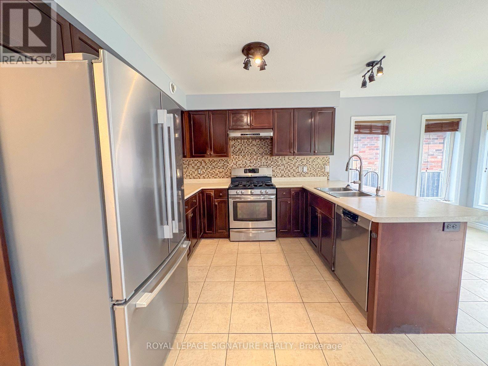 31 Ingram Drive, Guelph, Ontario N1E 0B1 - Photo 10 - X13546324