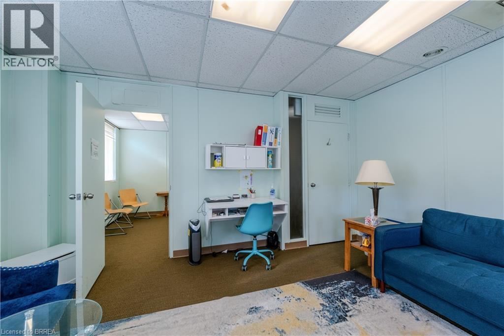 172 Dalhousie Street Unit# Upper Unit #1, Brantford, Ontario  N3T 2J7 - Photo 7 - 40853423