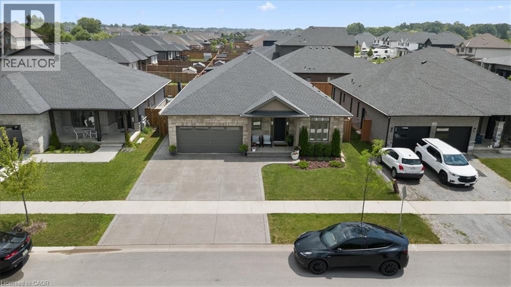242 Julia Drive, Welland, Ontario  L3C 0E7 - Photo 3 - 40845334