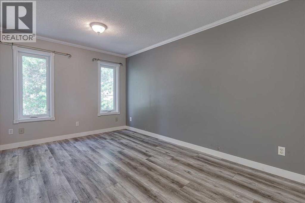 134 Douglas Avenue, Red Deer, Alberta  T4R 2G6 - Photo 23 - A2335920