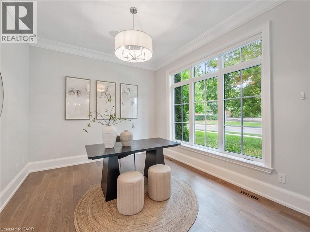 1077 Bridge Road, Oakville, Ontario  L6L 2B6 - Photo 4 - 40850482