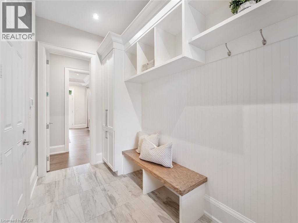 1077 Bridge Road, Oakville, Ontario  L6L 2B6 - Photo 22 - 40850482