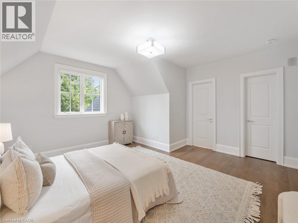 1077 Bridge Road, Oakville, Ontario  L6L 2B6 - Photo 27 - 40850482