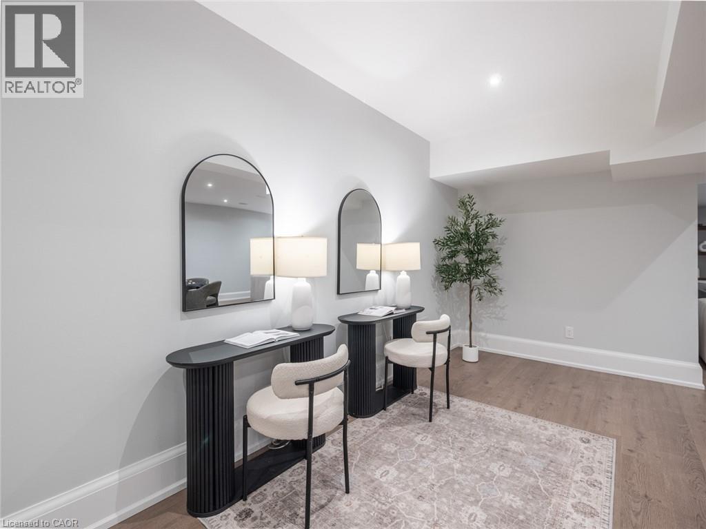 1077 Bridge Road, Oakville, Ontario  L6L 2B6 - Photo 40 - 40850482
