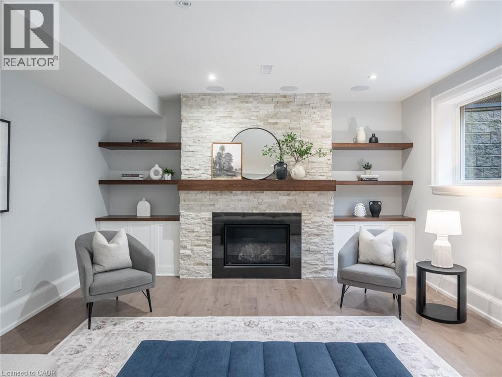 1077 Bridge Road, Oakville, Ontario  L6L 2B6 - Photo 42 - 40850482