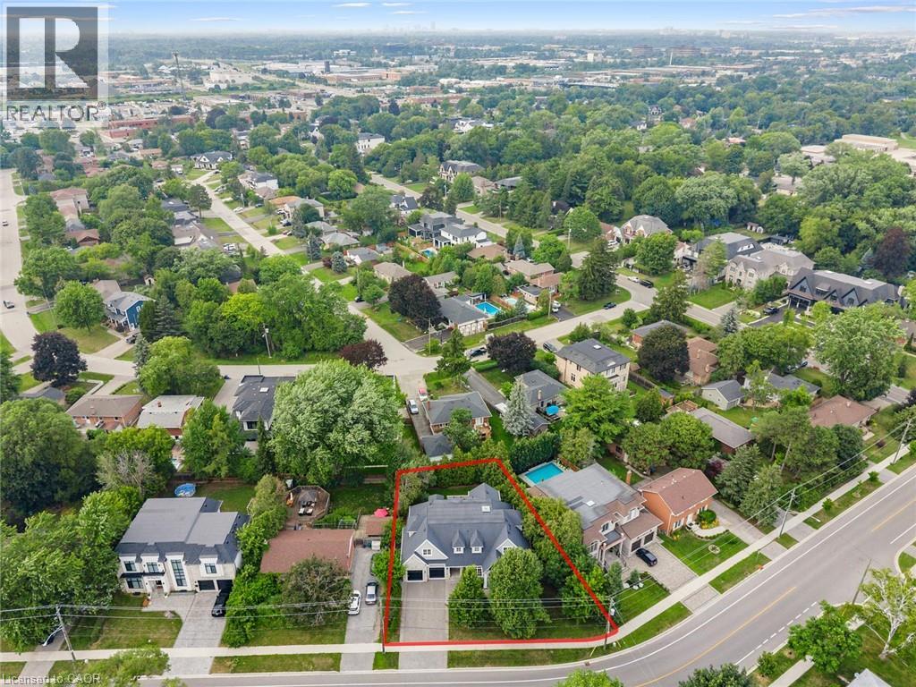 1077 Bridge Road, Oakville, Ontario  L6L 2B6 - Photo 49 - 40850482