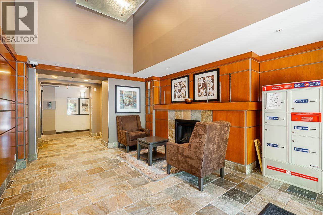 105 3097 Lincoln Avenue, Coquitlam, British Columbia  V3B 0L1 - Photo 2 - R3155229