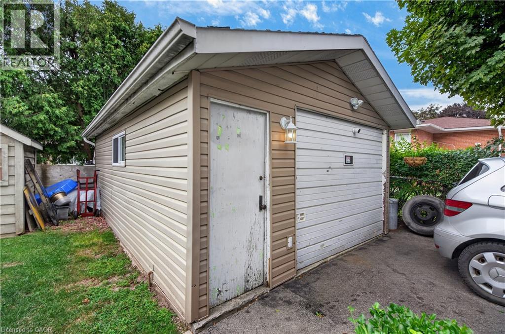 3 Cumbrian Court, Brampton, Ontario  L6X 2J7 - Photo 17 - 40854318