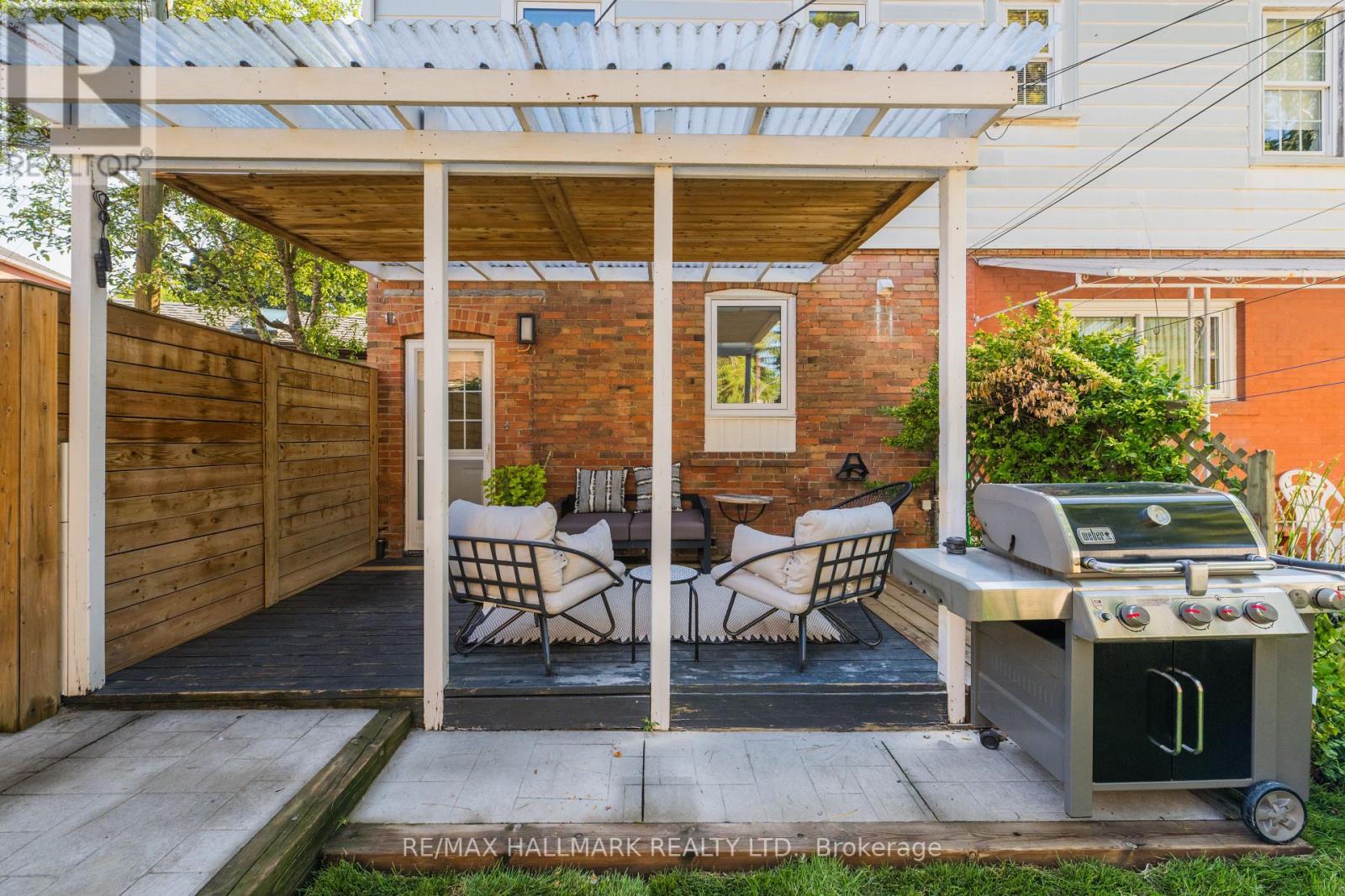 338 Kenilworth Avenue, Toronto, Ontario  M4L 3S8 - Photo 18 - E13672102