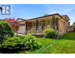 394 AMSTEL COURT, Oshawa, Ontario