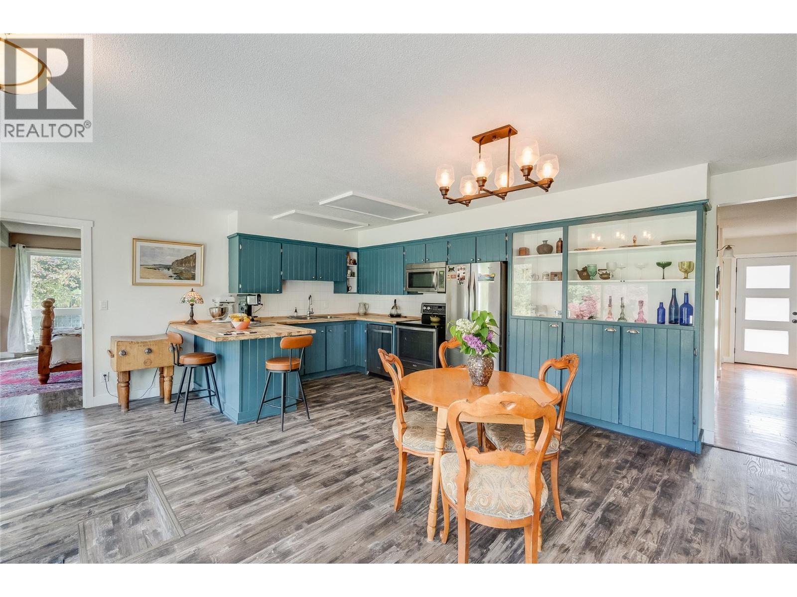 765 Lewis Road, Harrop, British Columbia V1L 6P7 - Photo 8 - 10387622