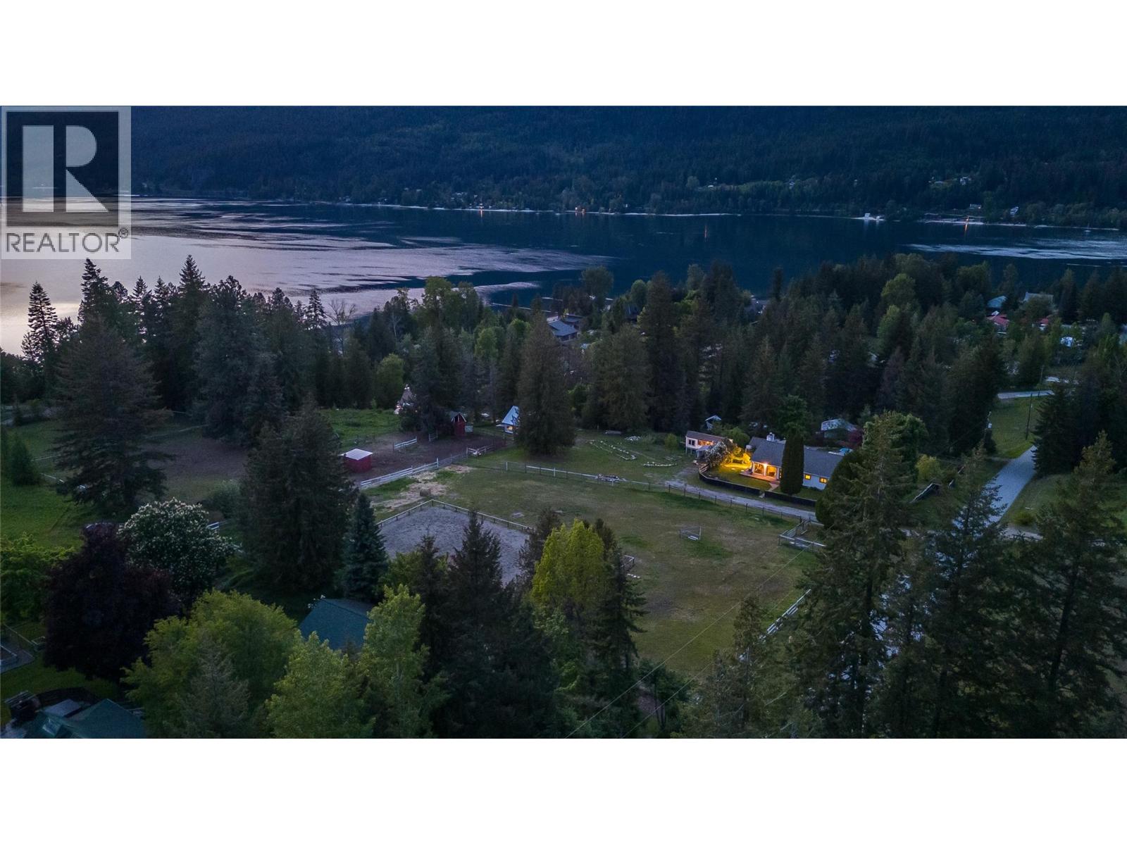 765 Lewis Road, Harrop, British Columbia V1L 6P7 - Photo 49 - 10387622