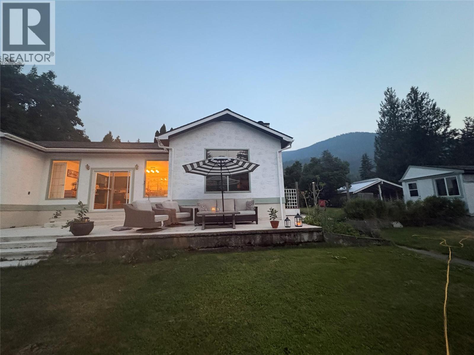 765 Lewis Road, Harrop, British Columbia V1L 6P7 - Photo 56 - 10387622