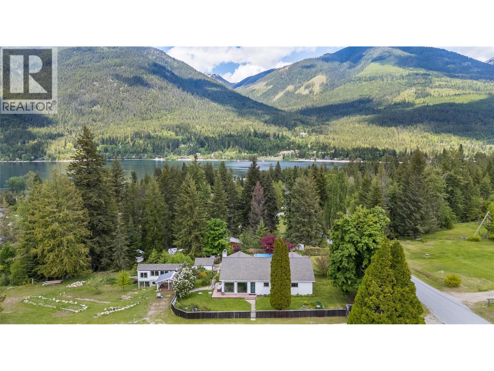765 Lewis Road, Harrop, British Columbia V1L 6P7 - Photo 43 - 10387622