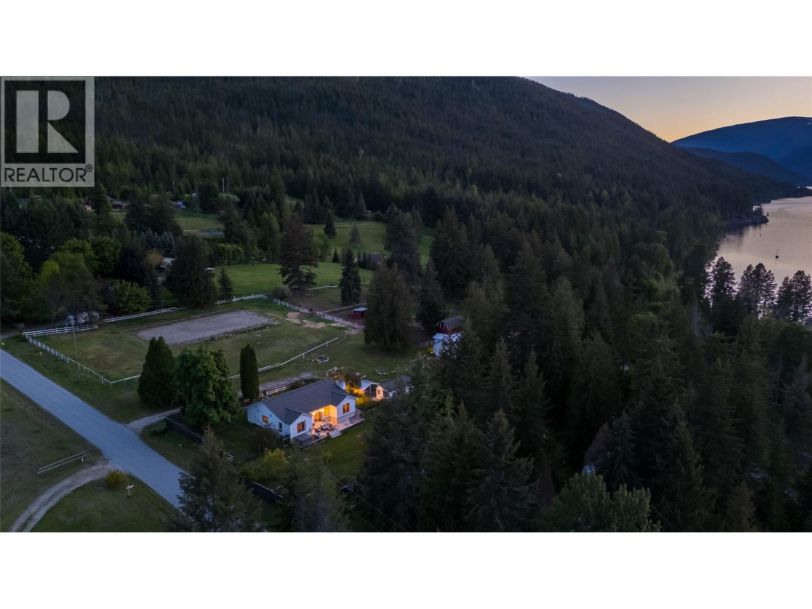 765 Lewis Road, Harrop, British Columbia V1L 6P7 - Photo 47 - 10387622
