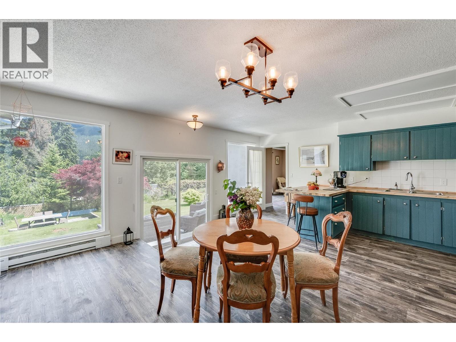 765 Lewis Road, Harrop, British Columbia V1L 6P7 - Photo 10 - 10387622