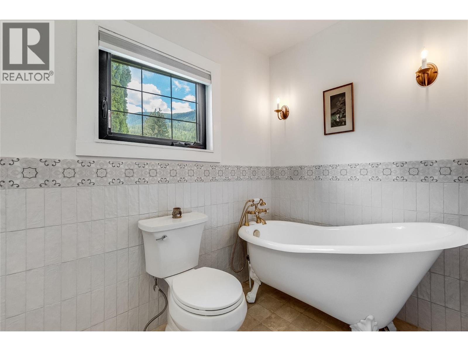 765 Lewis Road, Harrop, British Columbia V1L 6P7 - Photo 28 - 10387622