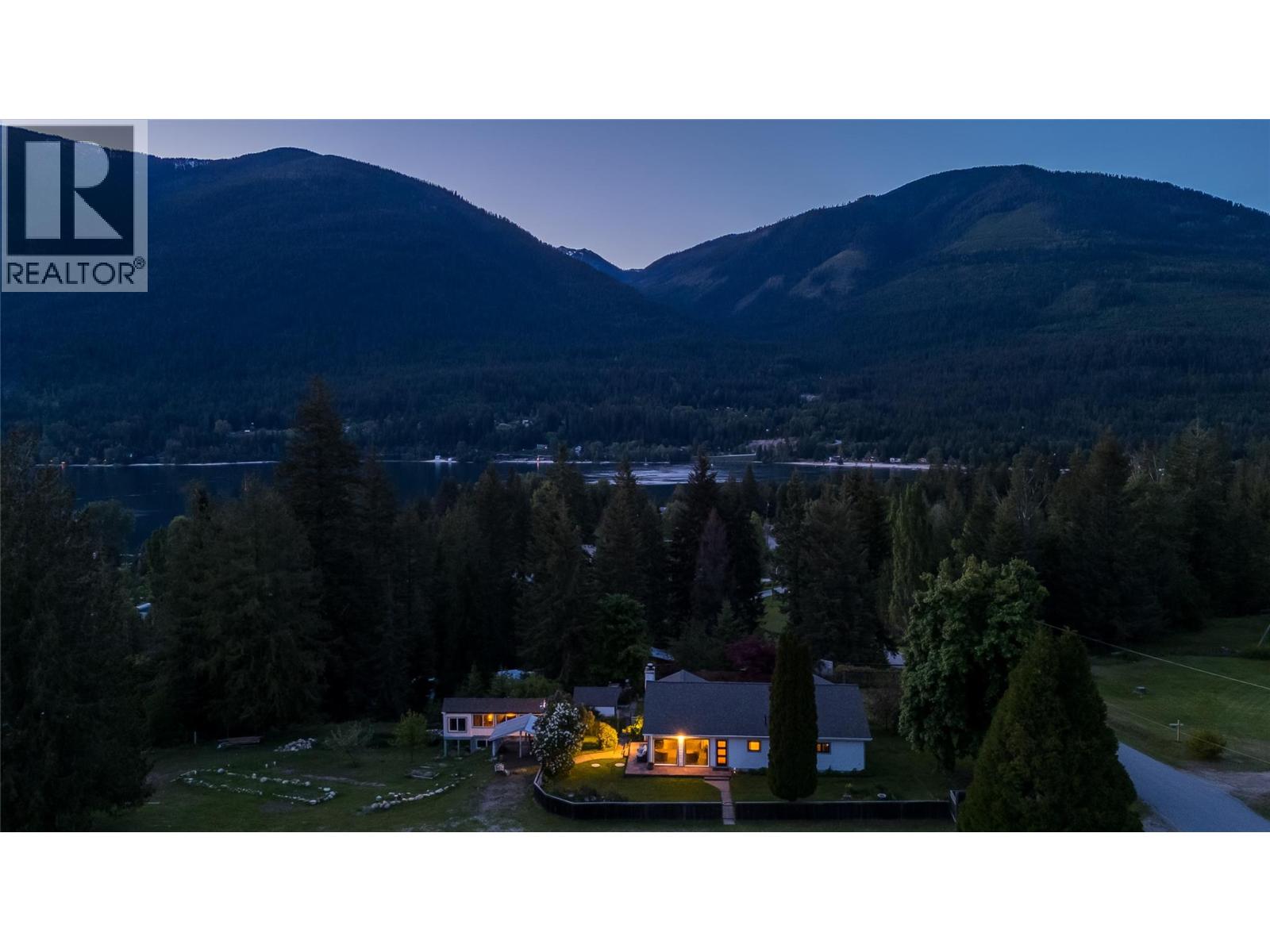 765 Lewis Road, Harrop, British Columbia V1L 6P7 - Photo 46 - 10387622