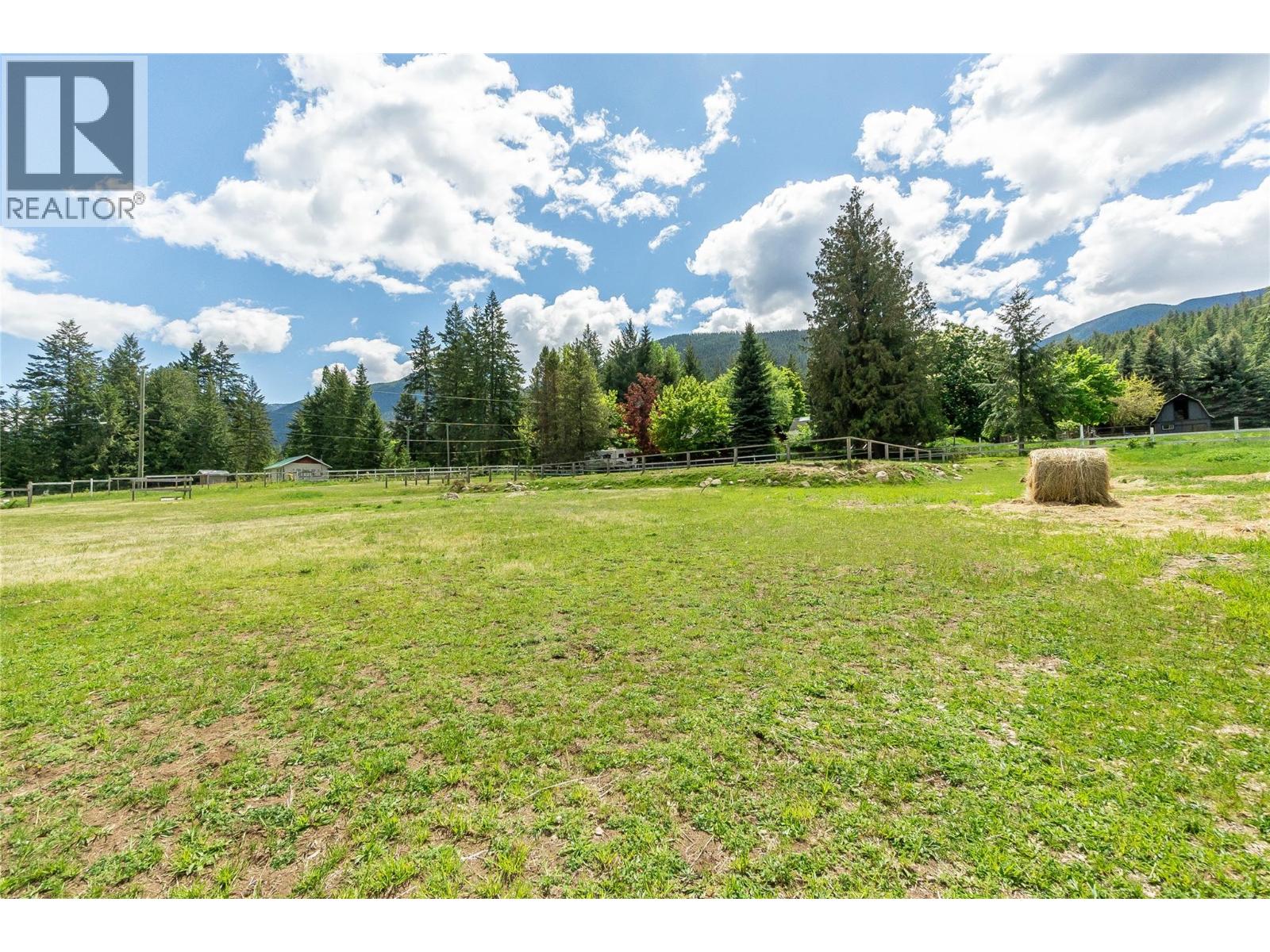 765 Lewis Road, Harrop, British Columbia V1L 6P7 - Photo 88 - 10387622
