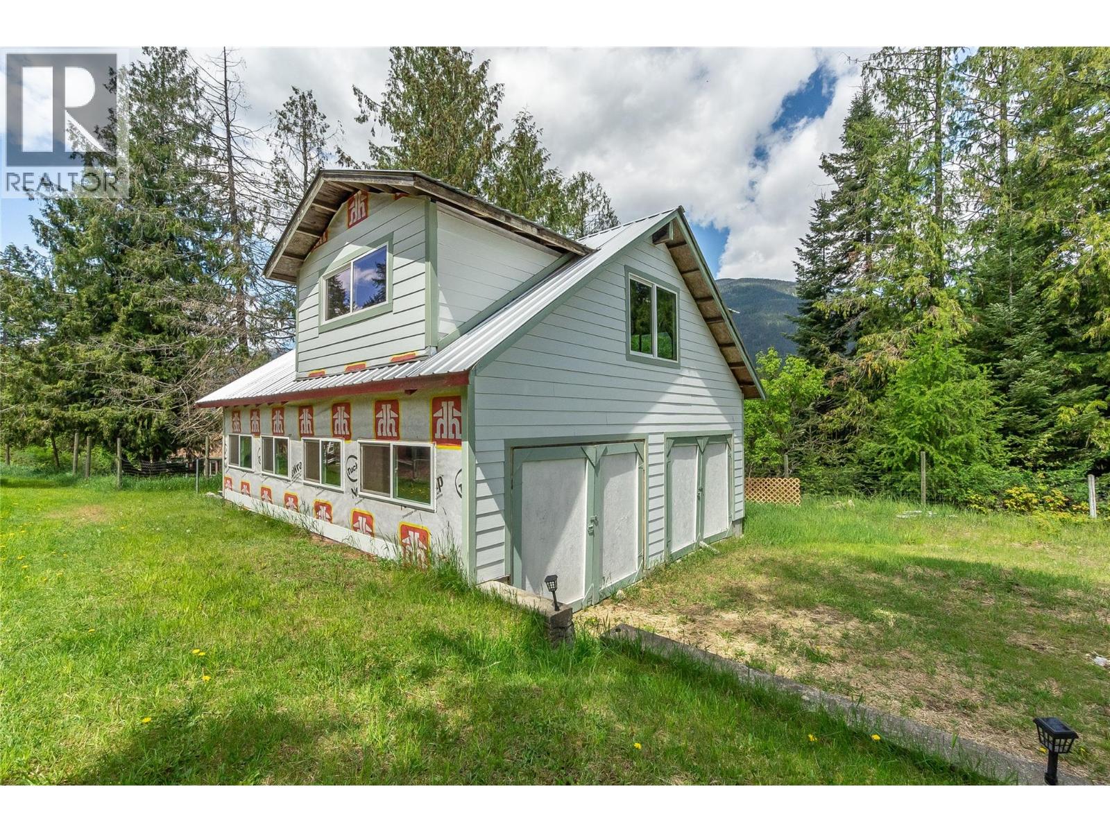 765 Lewis Road, Harrop, British Columbia V1L 6P7 - Photo 83 - 10387622