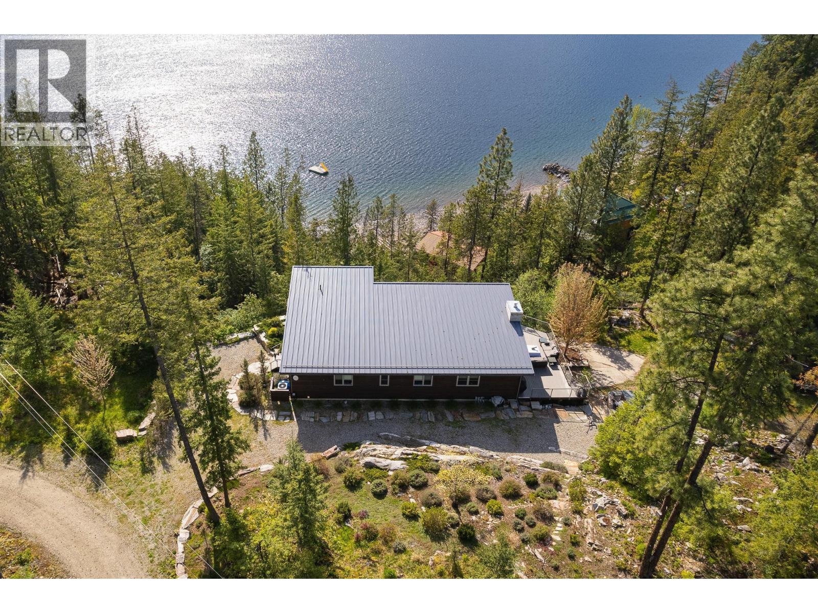17246 Pilot Bay Road, Crawford Bay, British Columbia V0B 1X0 - Photo 29 - 10397522