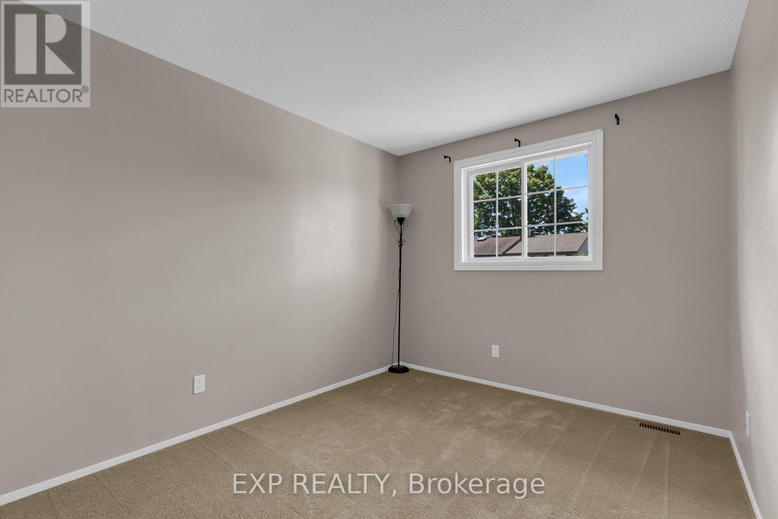 7 Sundback Lane, Ottawa, Ontario  K2L 2W9 - Photo 16 - X13672068