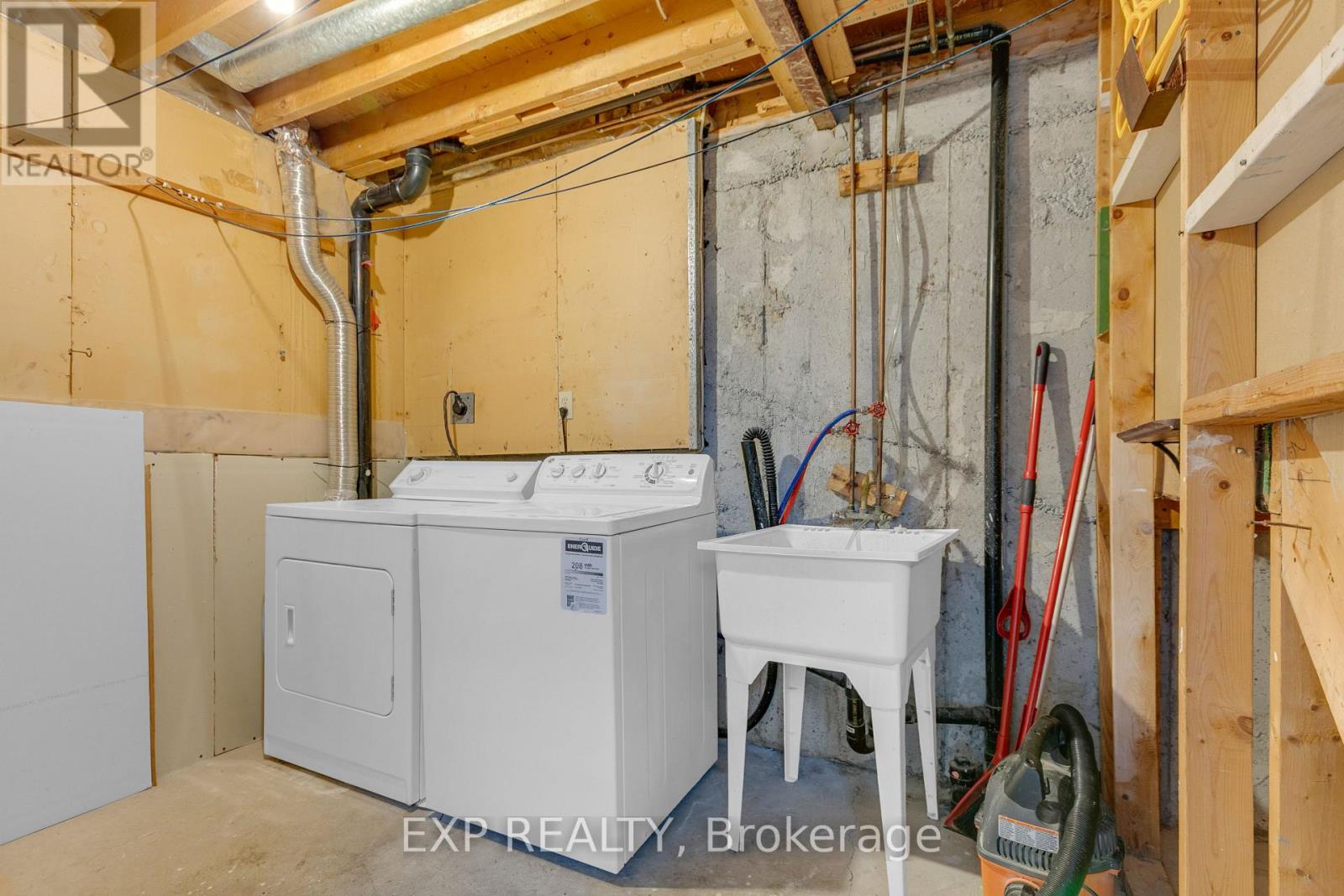 7 Sundback Lane, Ottawa, Ontario  K2L 2W9 - Photo 22 - X13672068
