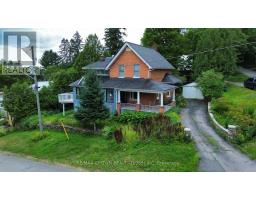 23 LANSDOWNE STREET W, Huntsville, Ontario