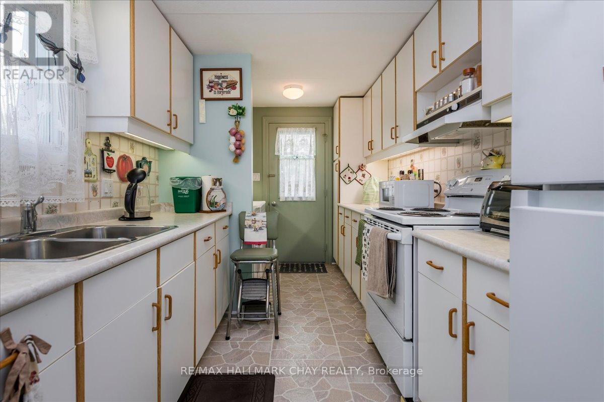2 Poplar Court, Innisfil, Ontario  L9S 1M5 - Photo 7 - N13647250